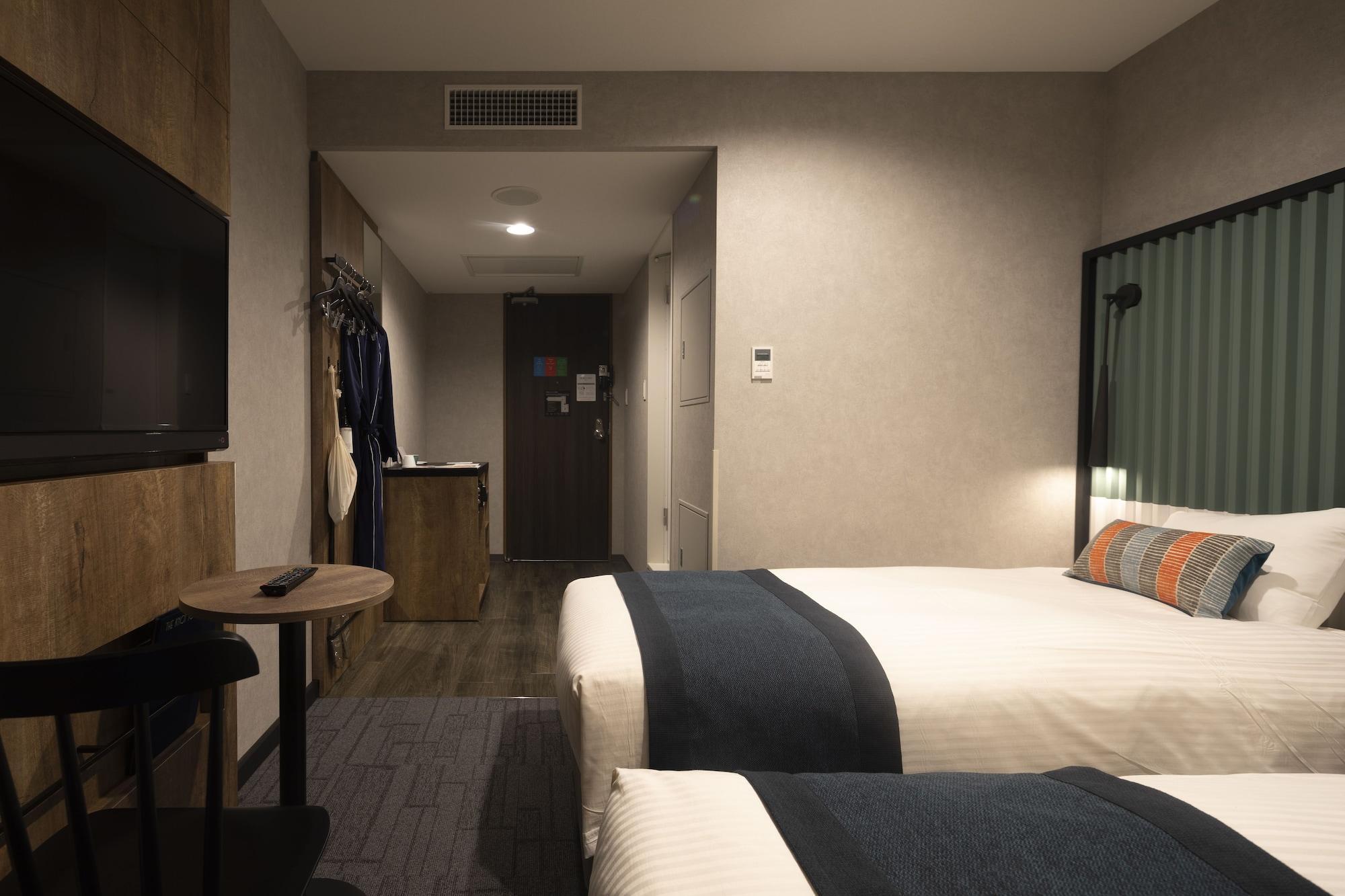 Отель The Knot Tokyo Shinjuku Экстерьер фото
